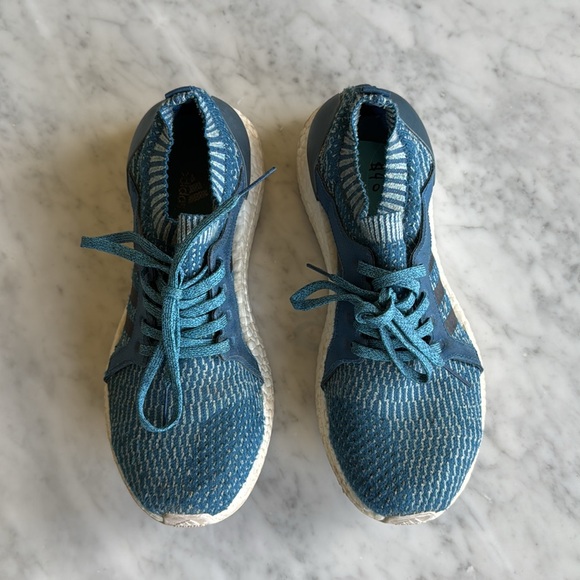 Adidas Ultra Boost Parley - Picture 3 of 8